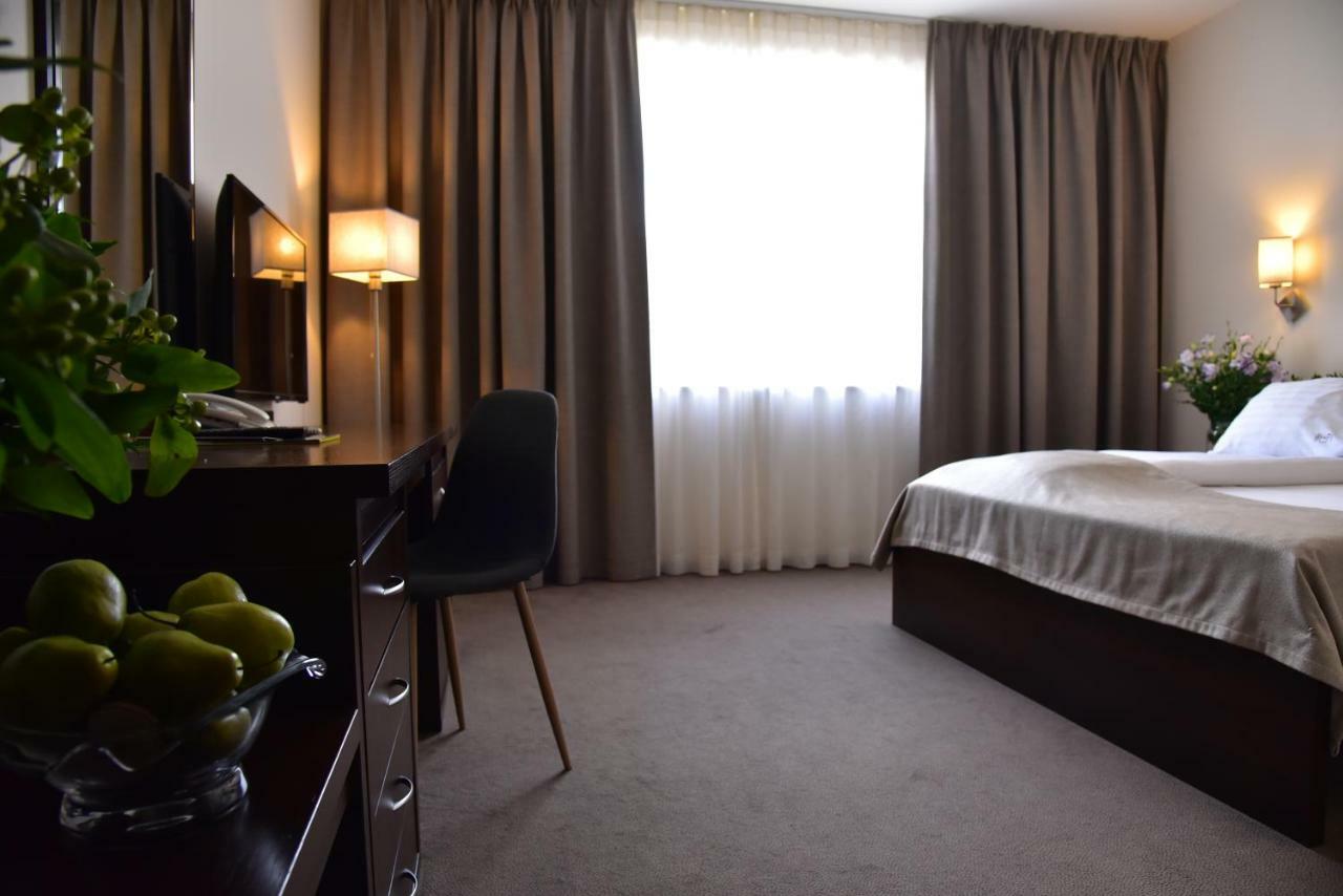 Hotel Hi-Fi Spa Nowy Tomyśl 외부 사진
